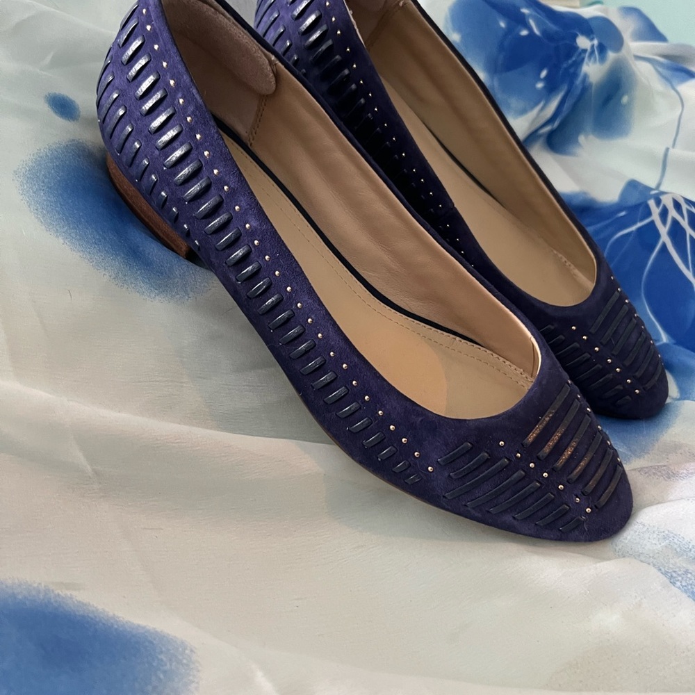 Hush Puppies Blue Suede Embellished Flats Sz 8.5